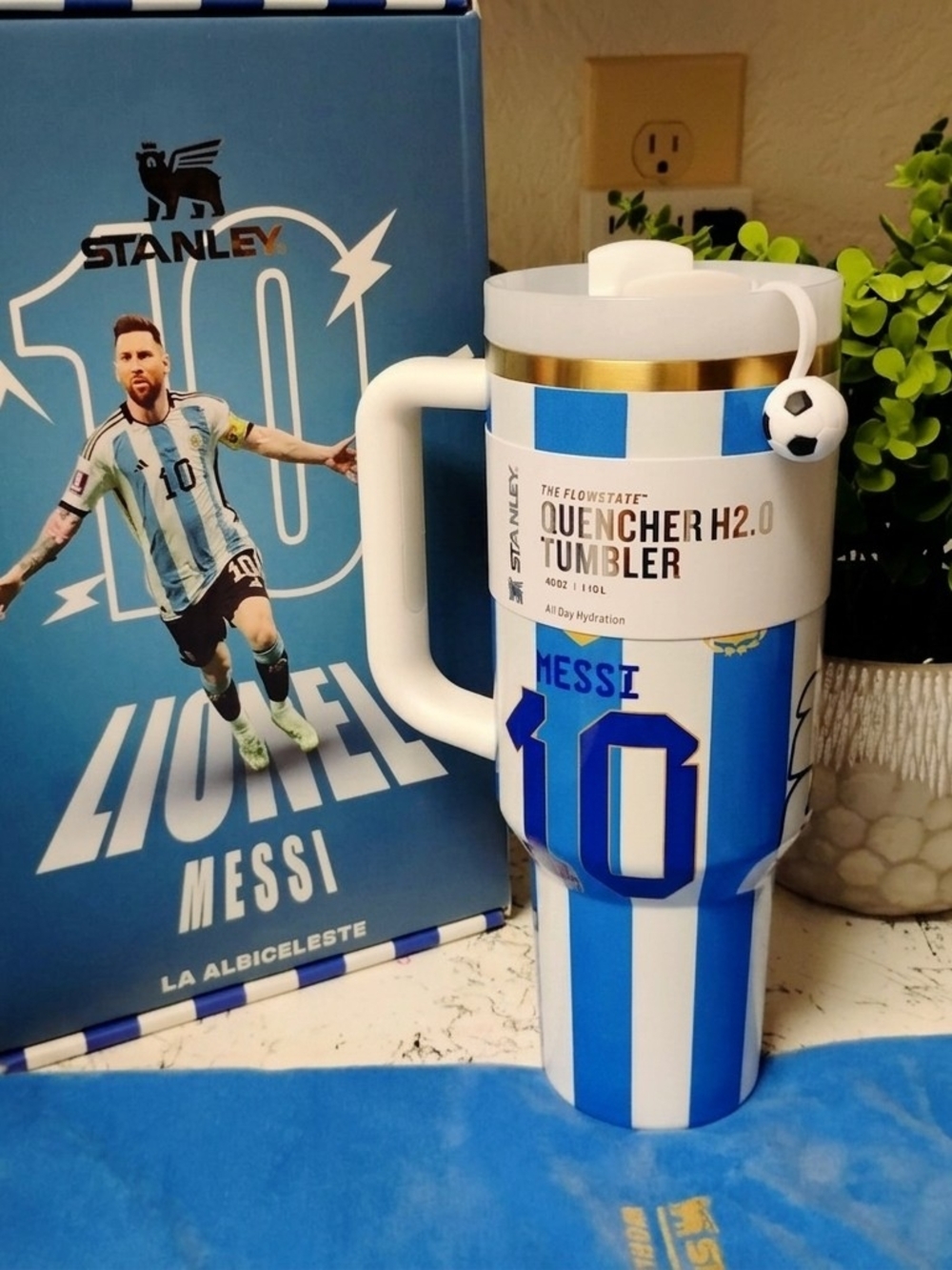 Stanley White & Blue Messi Quencher H2.0 Tumbler with Soccer Charm